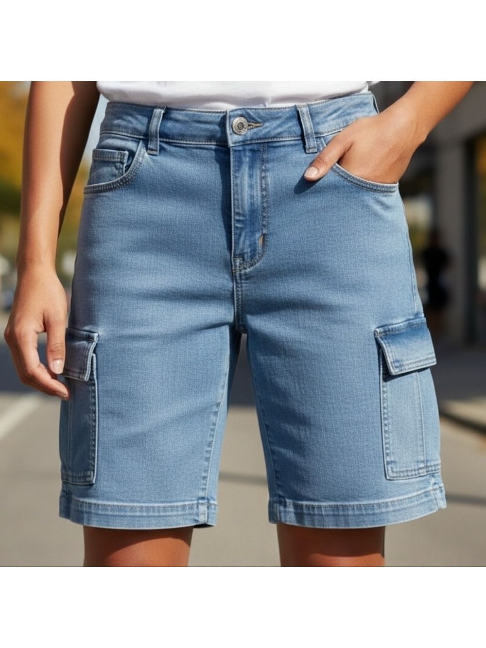 Womens Longer Length Sz. 12 Blue Denim Cargo Painter Shorts